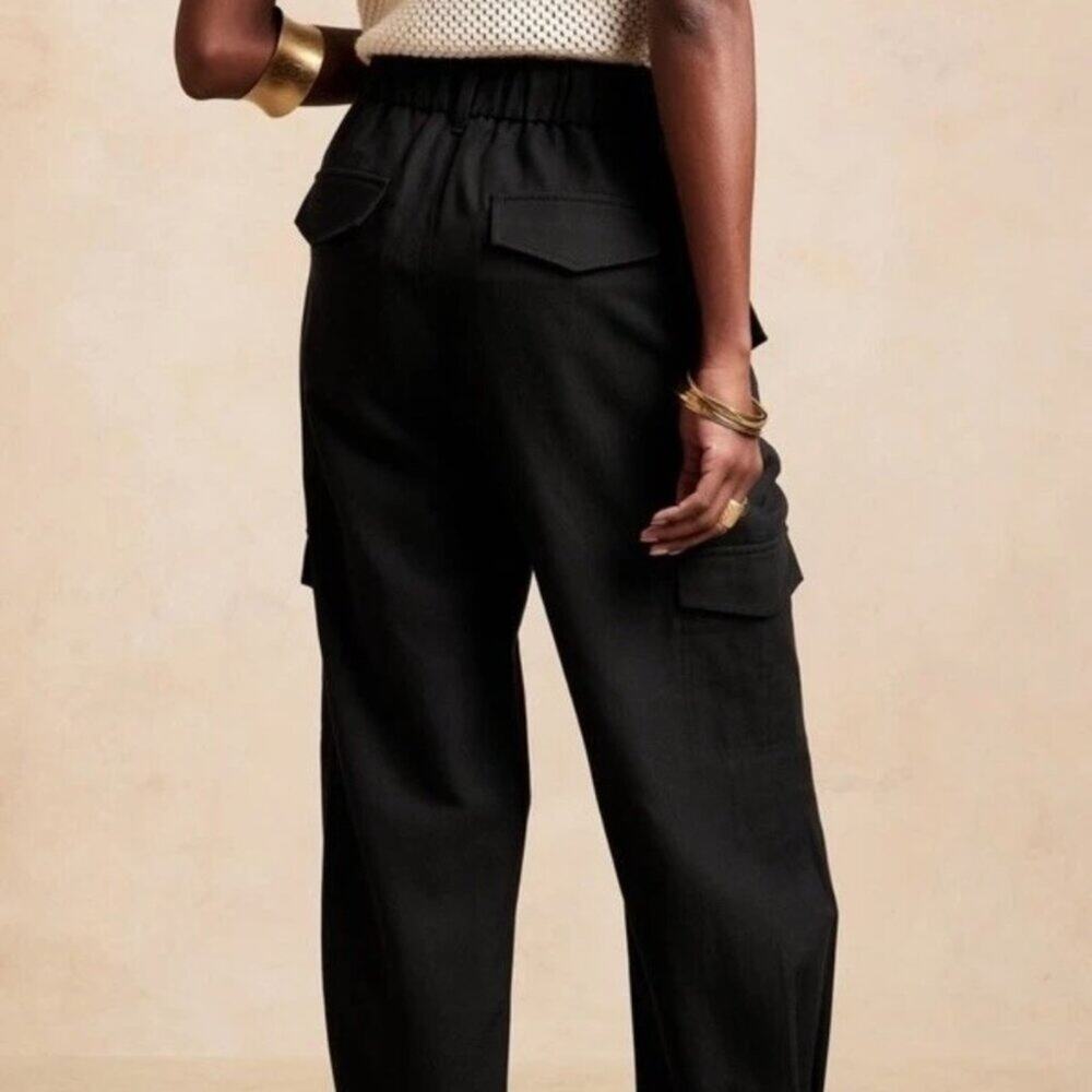 Banana Republic Black Cargo Utility Straight Leg Pants Size 8 Workwear Chic